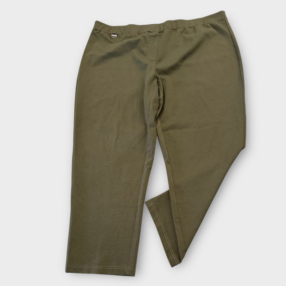 Women’s Olive Green Pull-on Cropped Pants Size 24W
